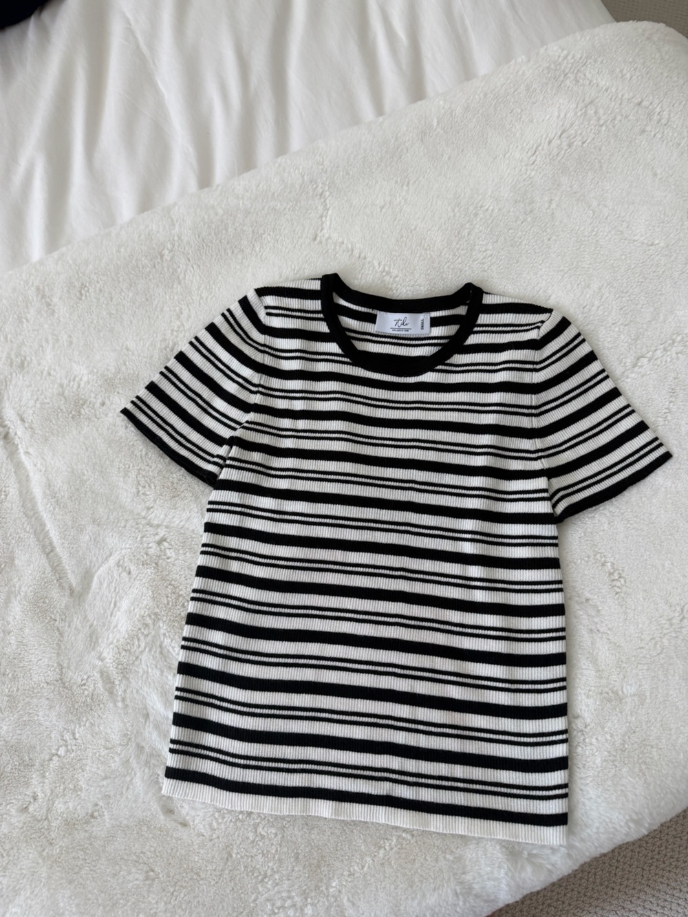 Stile Black and White Tee